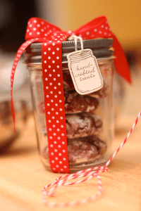 Red Velvet Crinkle Cookies Mason Jar4