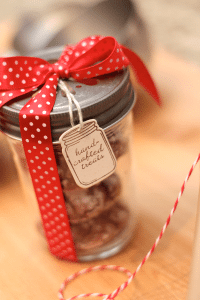 Red Velvet Crinkle Cookies Mason Jar5