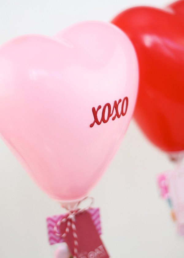 DIY Mini Balloon Valentines | Damask Love Blog
