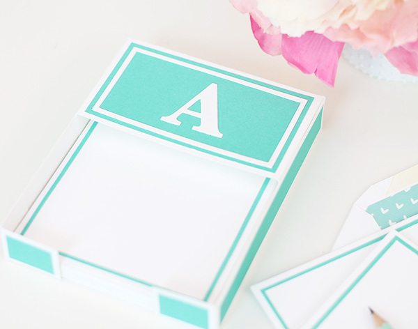Dress up your desk with just a piece of cardstock! Handcrafted Stationery Tray | Damask Love