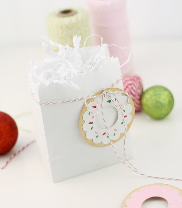 Easy Like Sunday Morning: Paper Punch Donut Tags