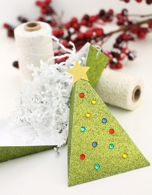 Easy Christmas Tree Treat Boxes | Damask Love