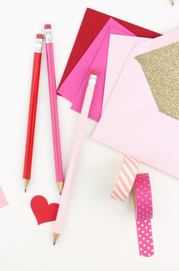 Easy Ombre Valentine Pencils | damask love
