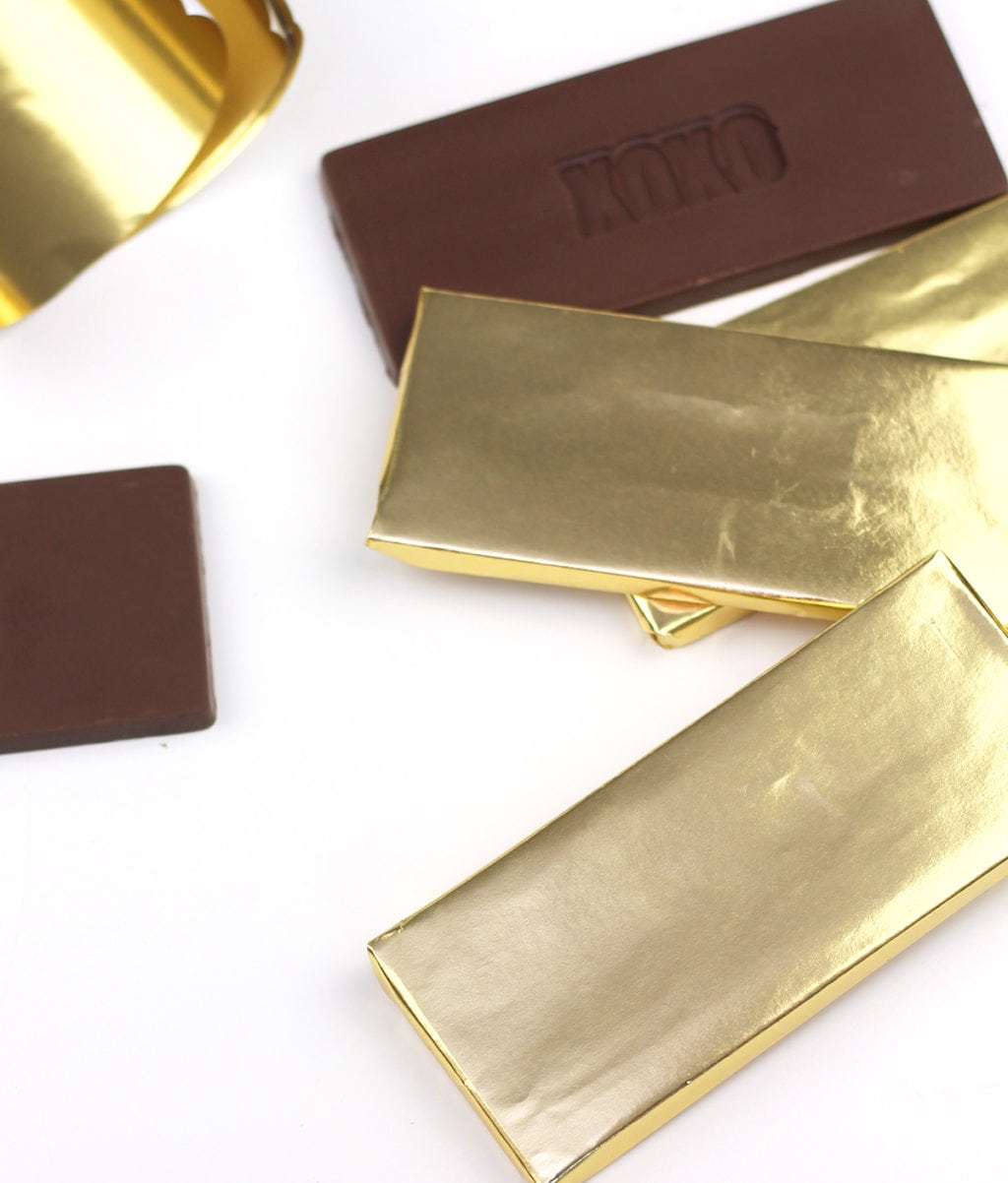 Easy DIY Stamped Chocolate Bars | damask love