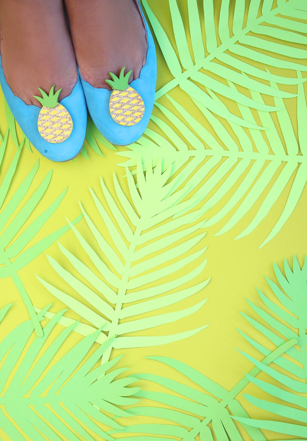 DIY Pineapple Shoe Clips | Damask Love