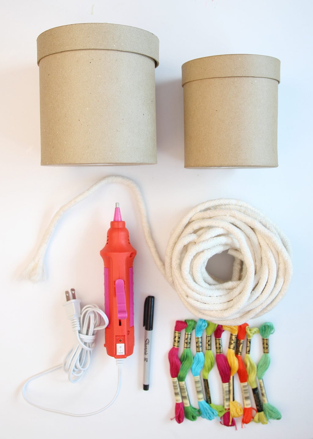 DIY Wrapped Rope Container | damask love