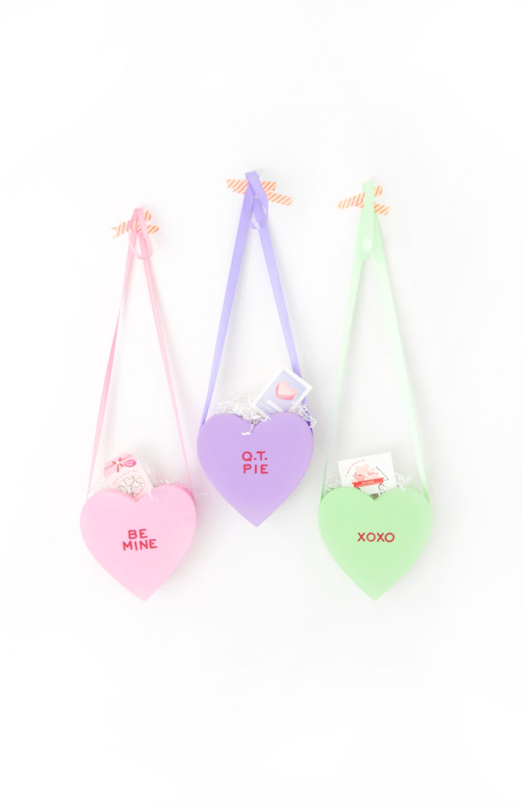 Xoxo Candy Heart Crossbody