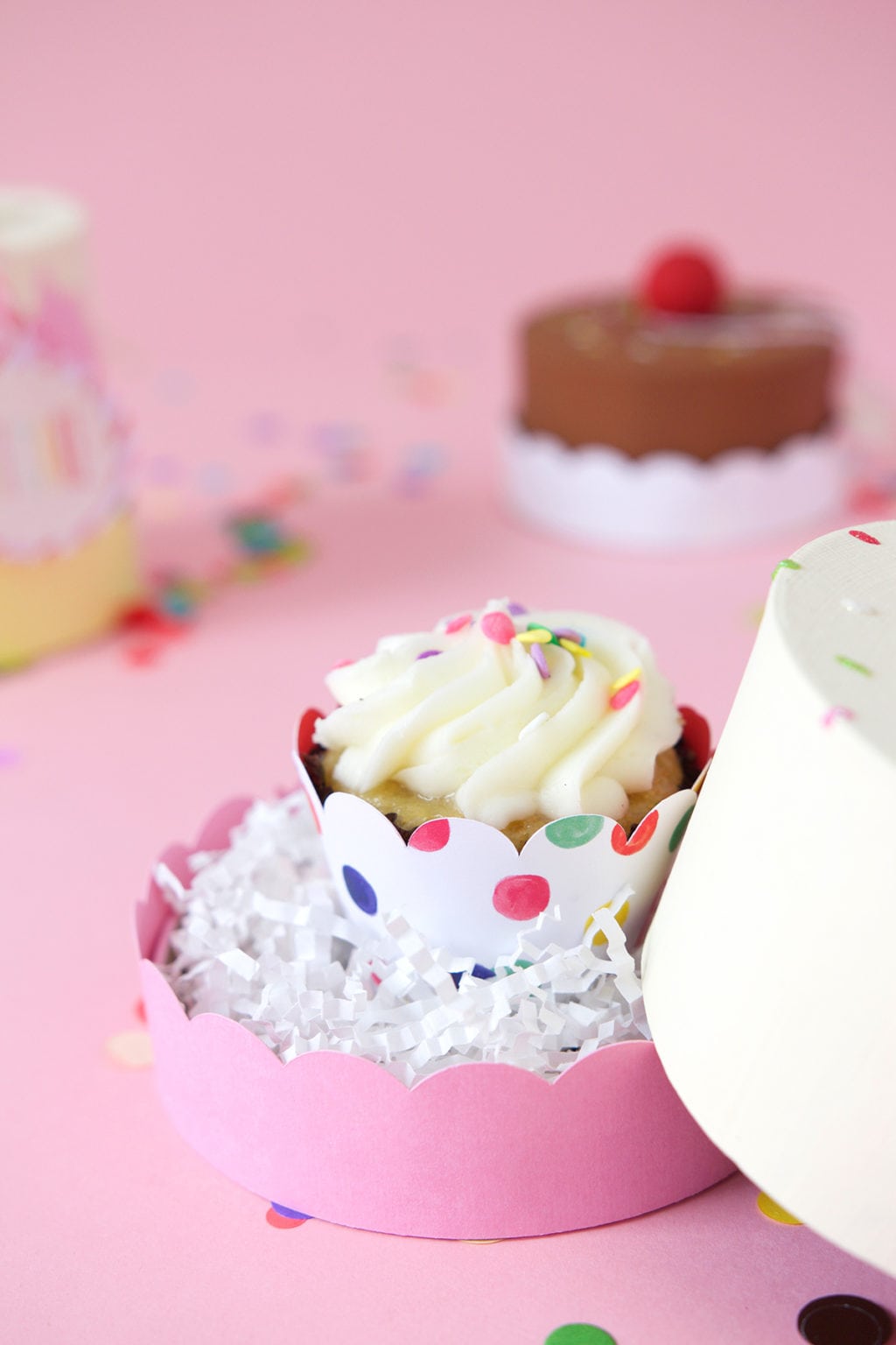 DIY Paper Mache Cake Boxes 