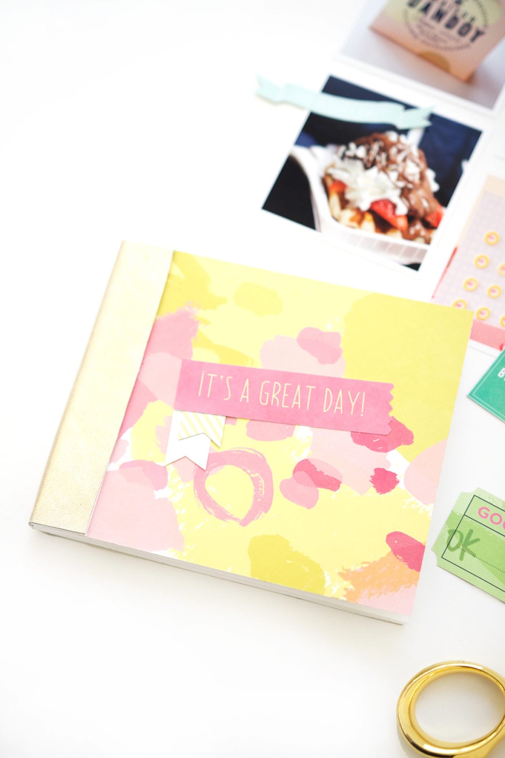 Easy DIY Photo Journal - Damask Love