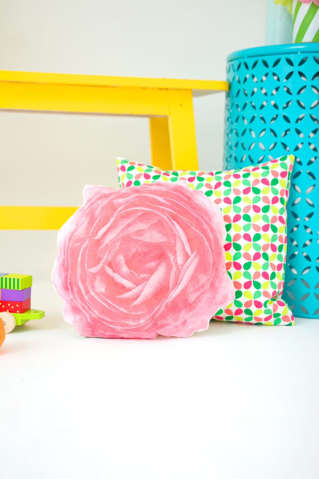 DIY Photo Transfer Flower Pillows