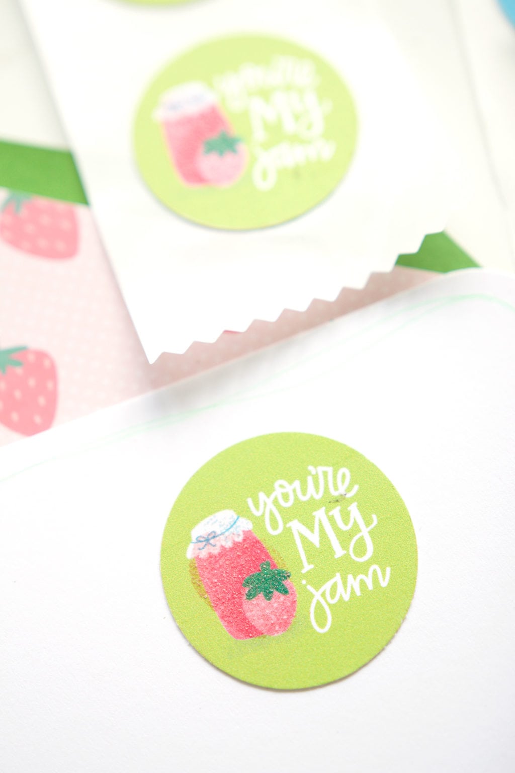 DIY Printable Scratch and Sniff Stickers | damask love