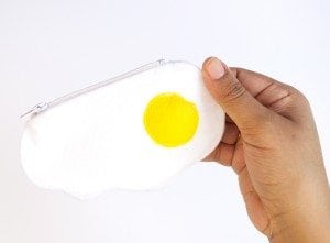 DIY Fried Egg Felt Zipper Pouch