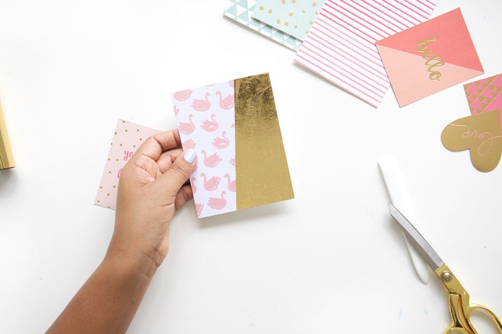 Create your own easy diy foiled stationery  that rivals anything you can get at the store. It's quick and uses basic crafting supplies.