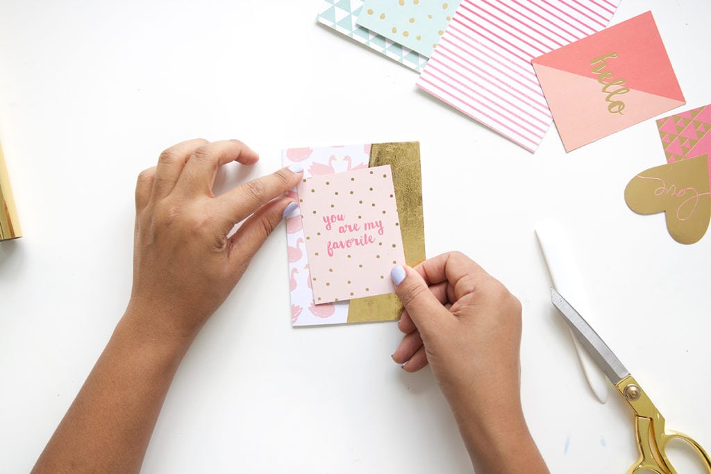 Create your own easy diy foiled stationery  that rivals anything you can get at the store. It's quick and uses basic crafting supplies.