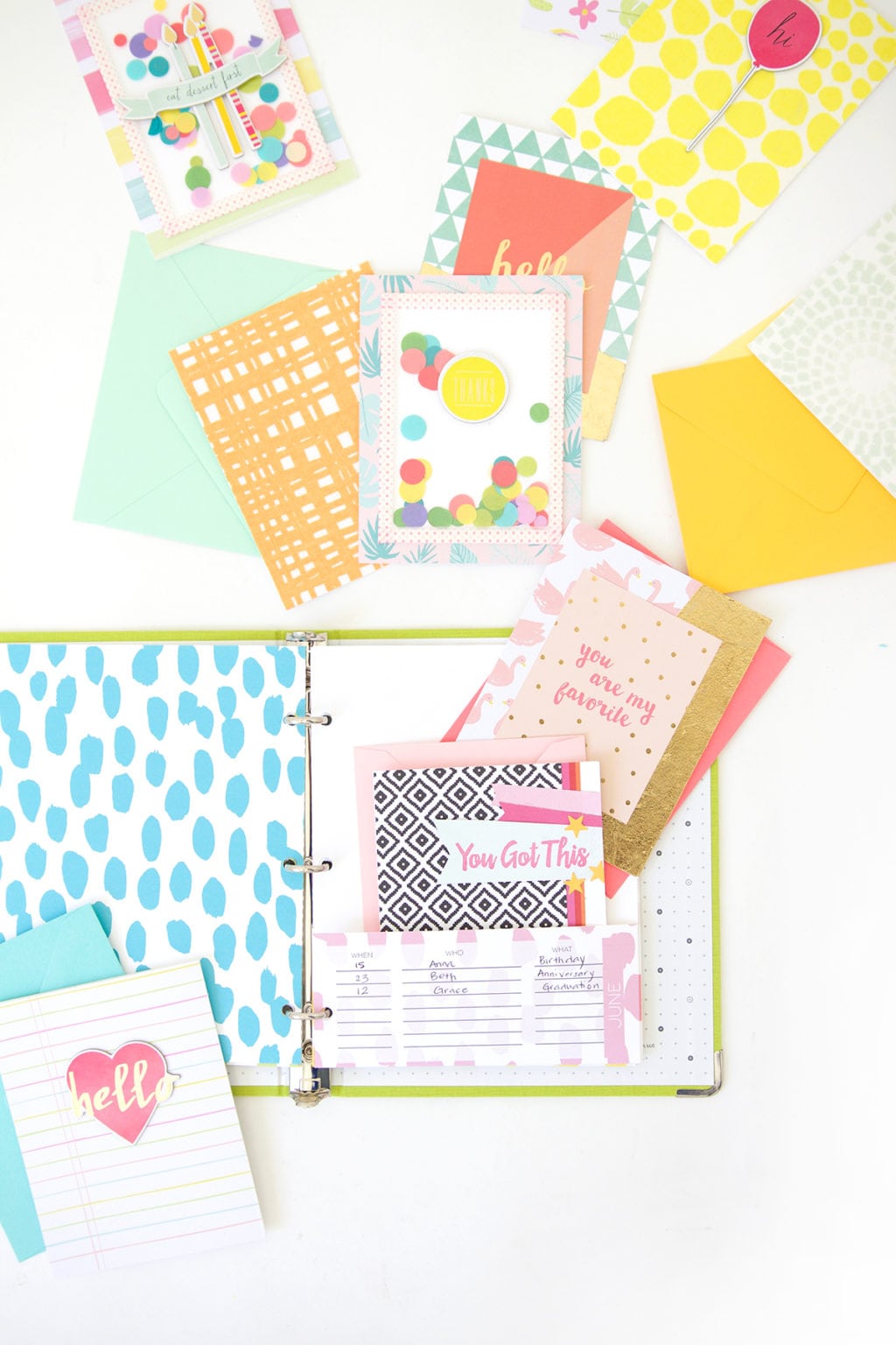 Keep your stationery organized and ready to use with this DIY stationery organizer binder