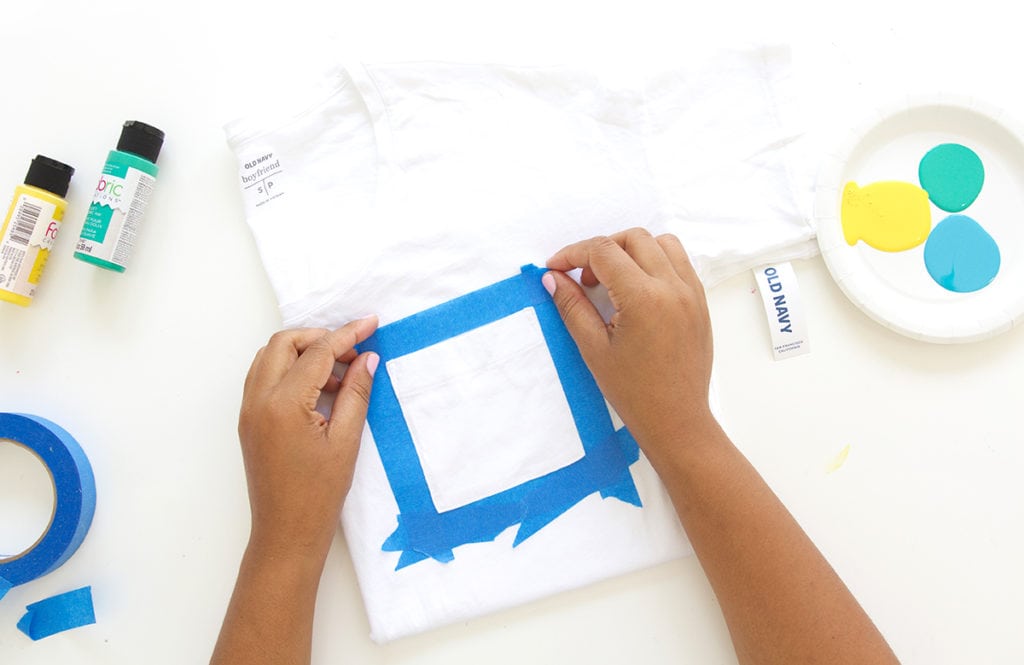 Use an Old Navy Tee to create perfect summertime DIY fruit pocket tees. 