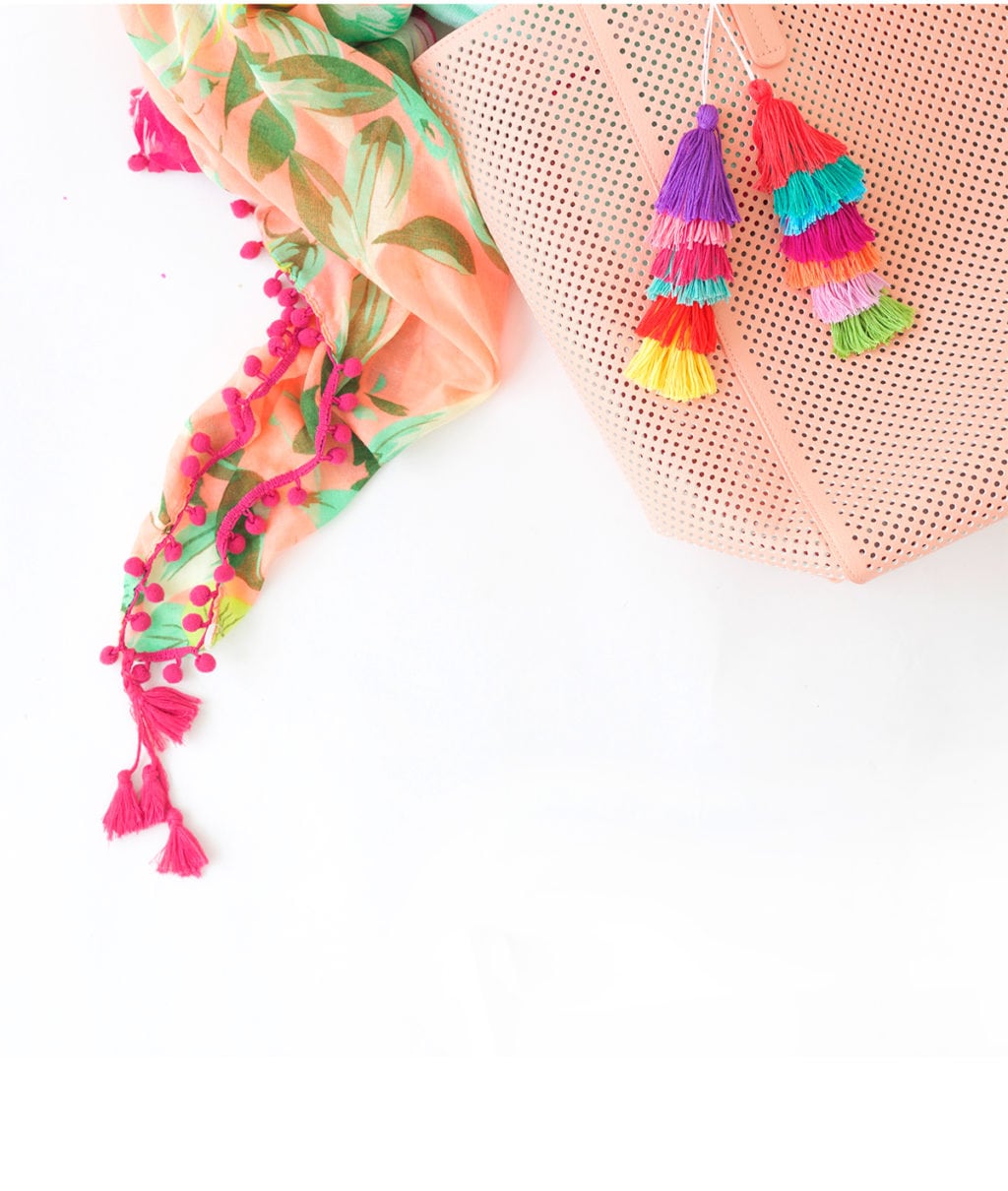 Use embroidery floss to create bold DIY tiered tassels for your beach tote.