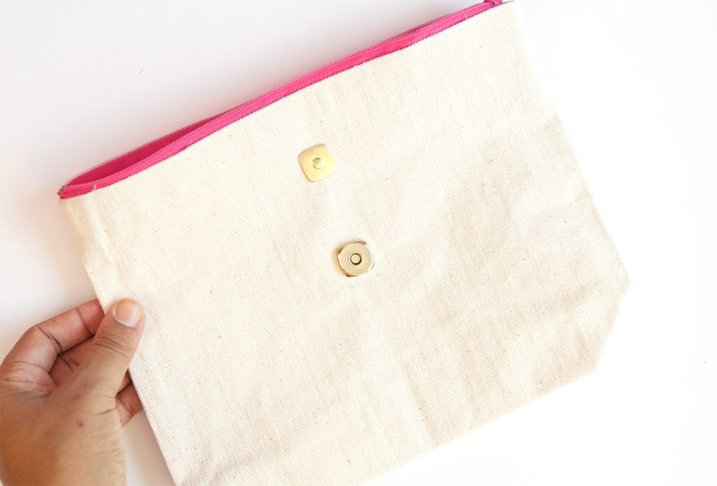 Create a DIY No Sew Clutch with a mini canvas tote bag and just a few adjustment 