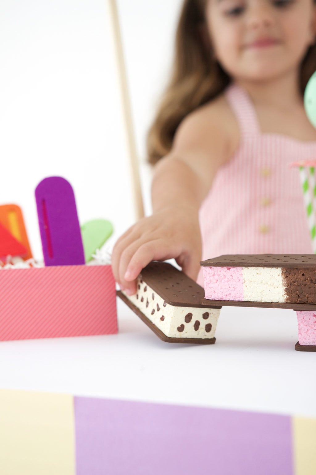 DIY Cardboard Box Ice Cream Cart | damask love