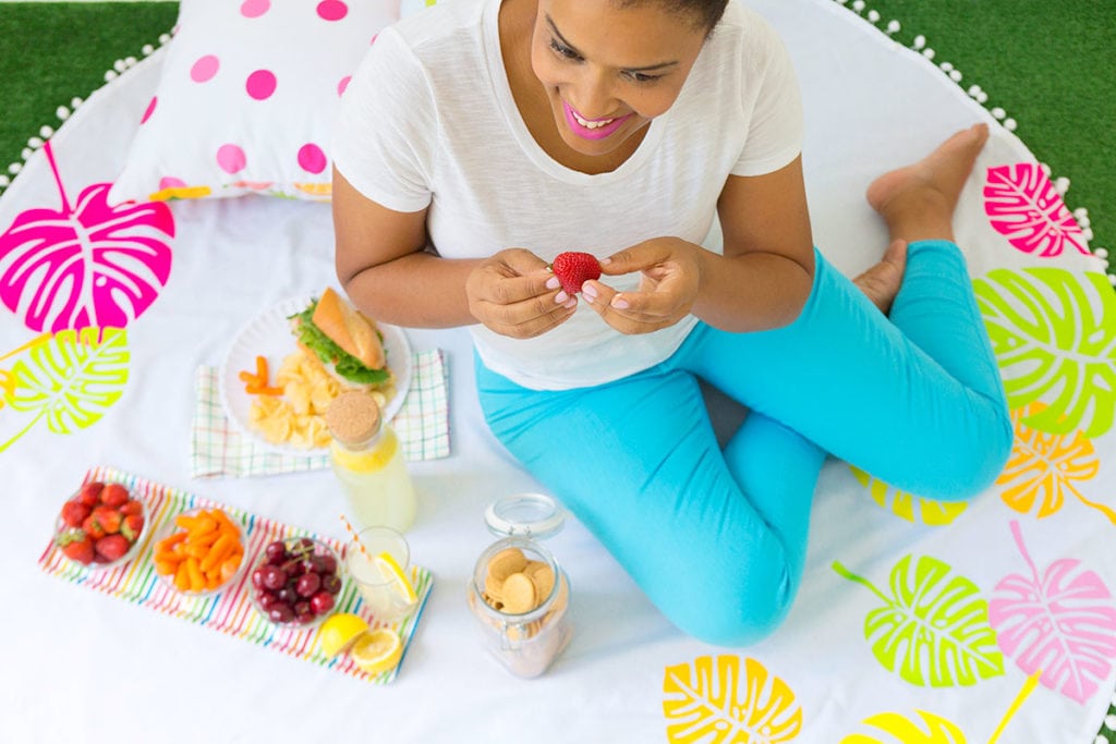 Use your Cricut Explore to create this Cricut Iron-On Picnic Blanket featuring bold colors and on-trend