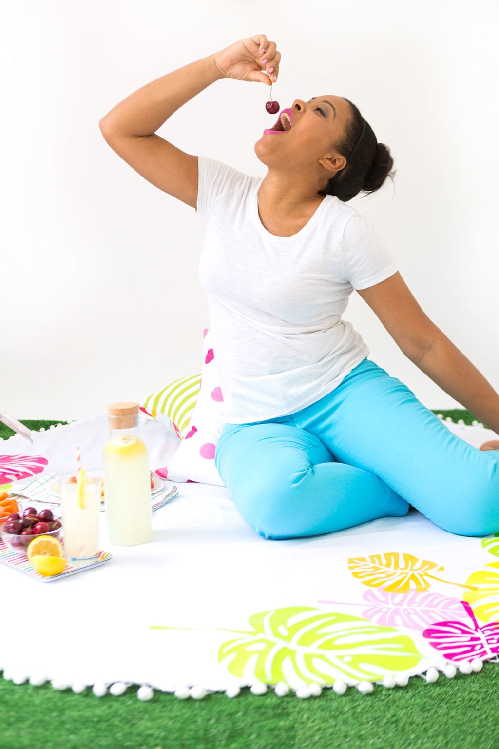 Use your Cricut Explore to create this Cricut Iron-On Picnic Blanket featuring bold colors and on-trend