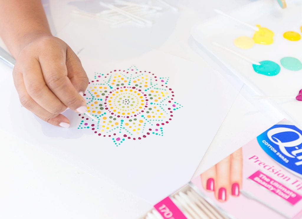 Dots have never been easier! Create this DIY Q-TIPS Mandala Art with supplies you already have on hand!