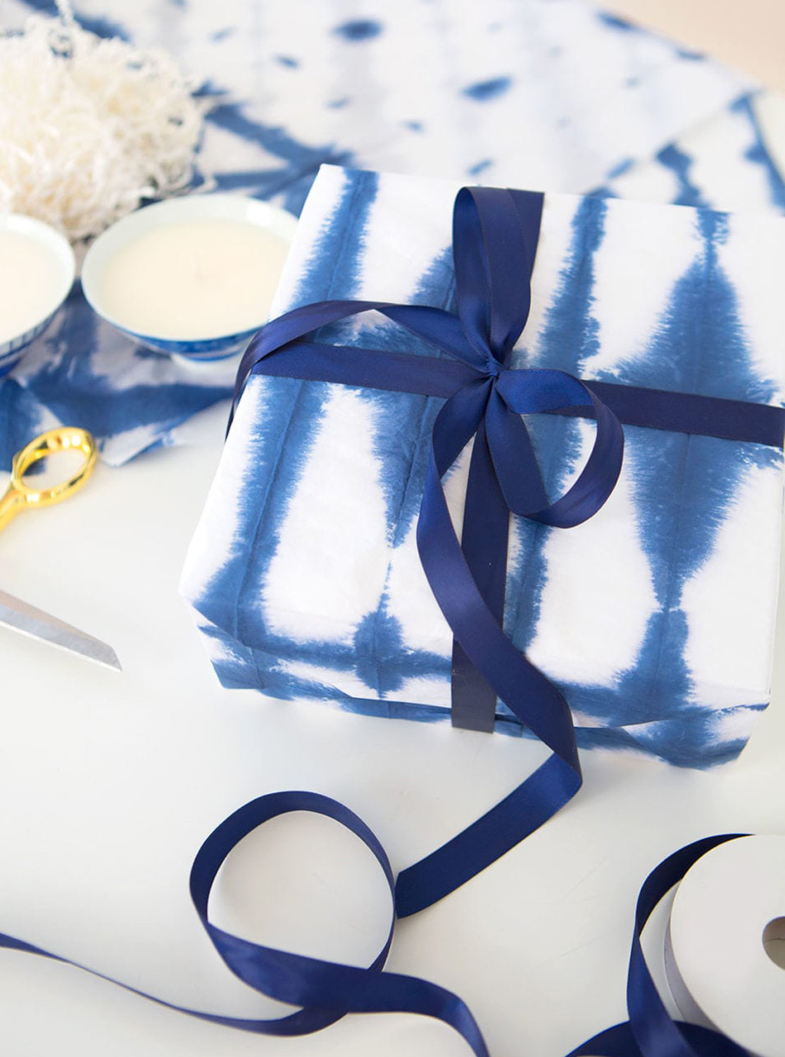 How to Design and Print Your Own Wrapping Paper - Damask Love