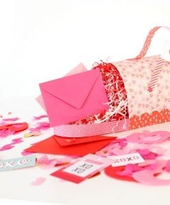 Printable Valentine's Day Mailbox | damask love