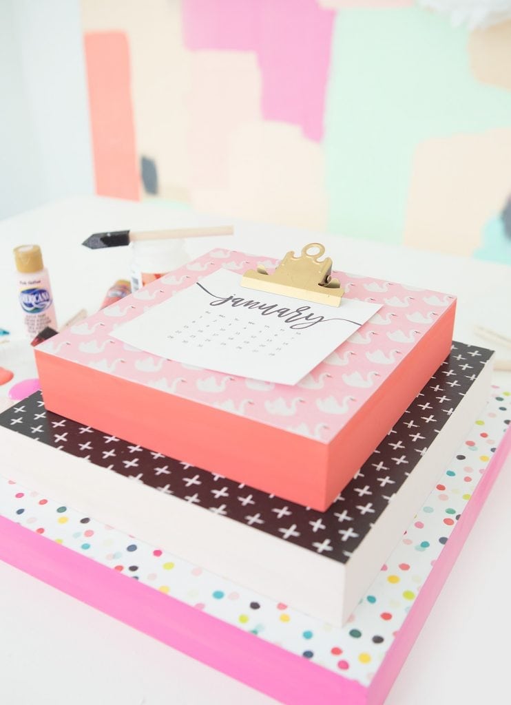 DIY Calendar Clipboard + Free Printable Calendar - Damask Love