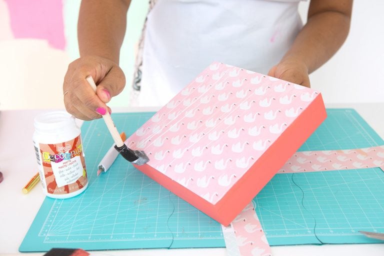 DIY Calendar Clipboard + Free Printable Calendar - Damask Love