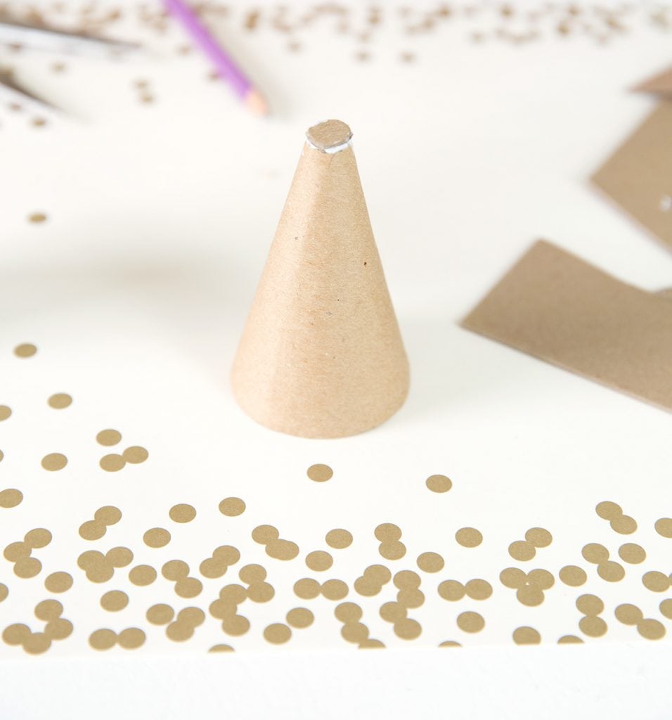 DIY Crayon Mail Tube Bank Damask Love