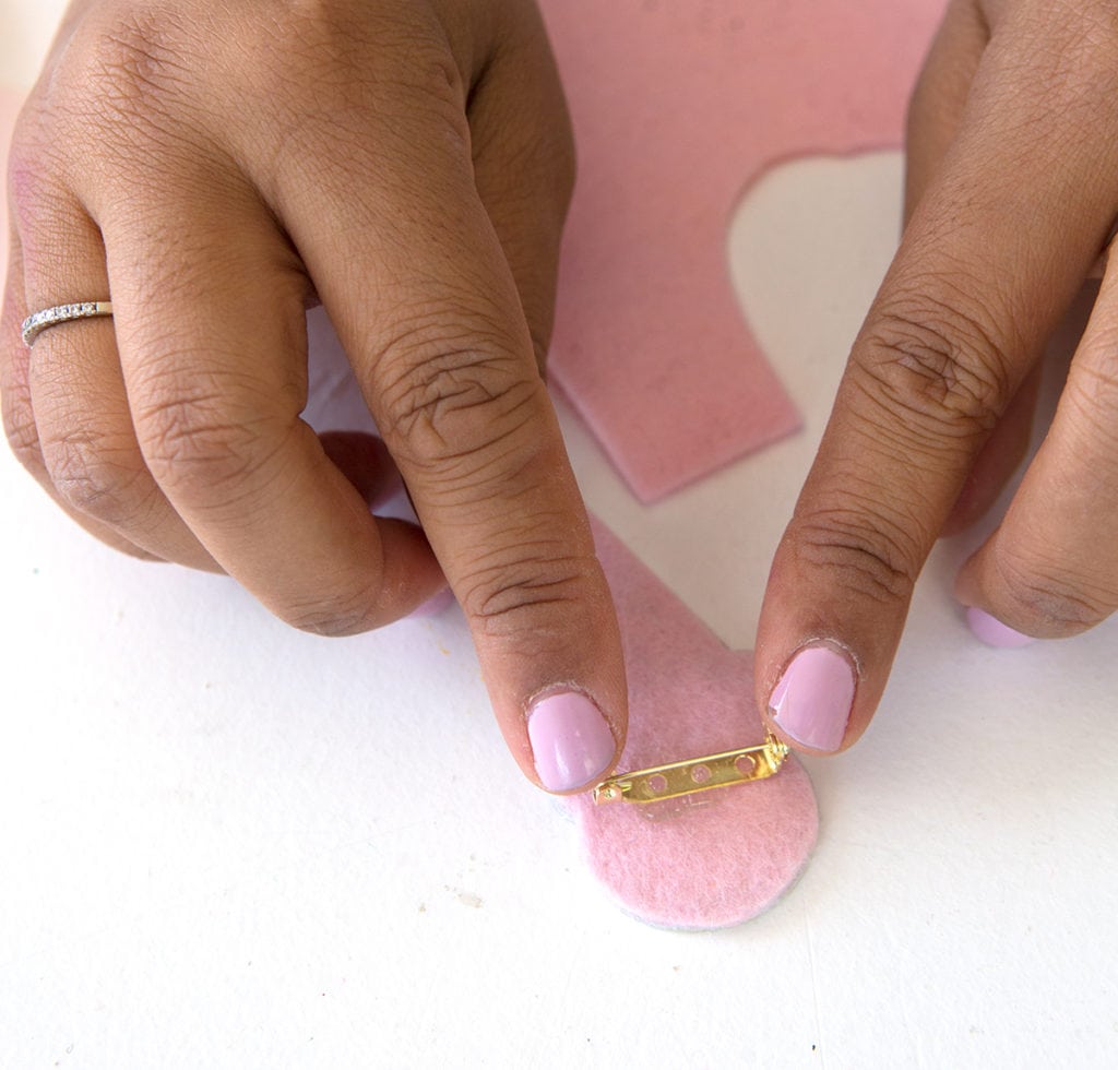How to Turn a Patch into a Pin | damask love