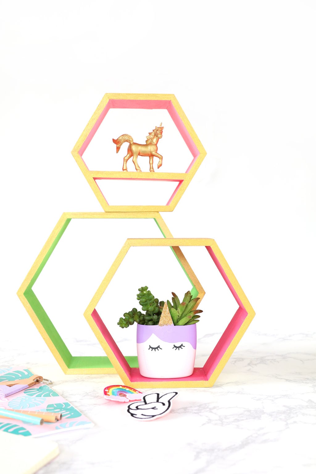 DIY Upcycled Unicorn Planter | damask love