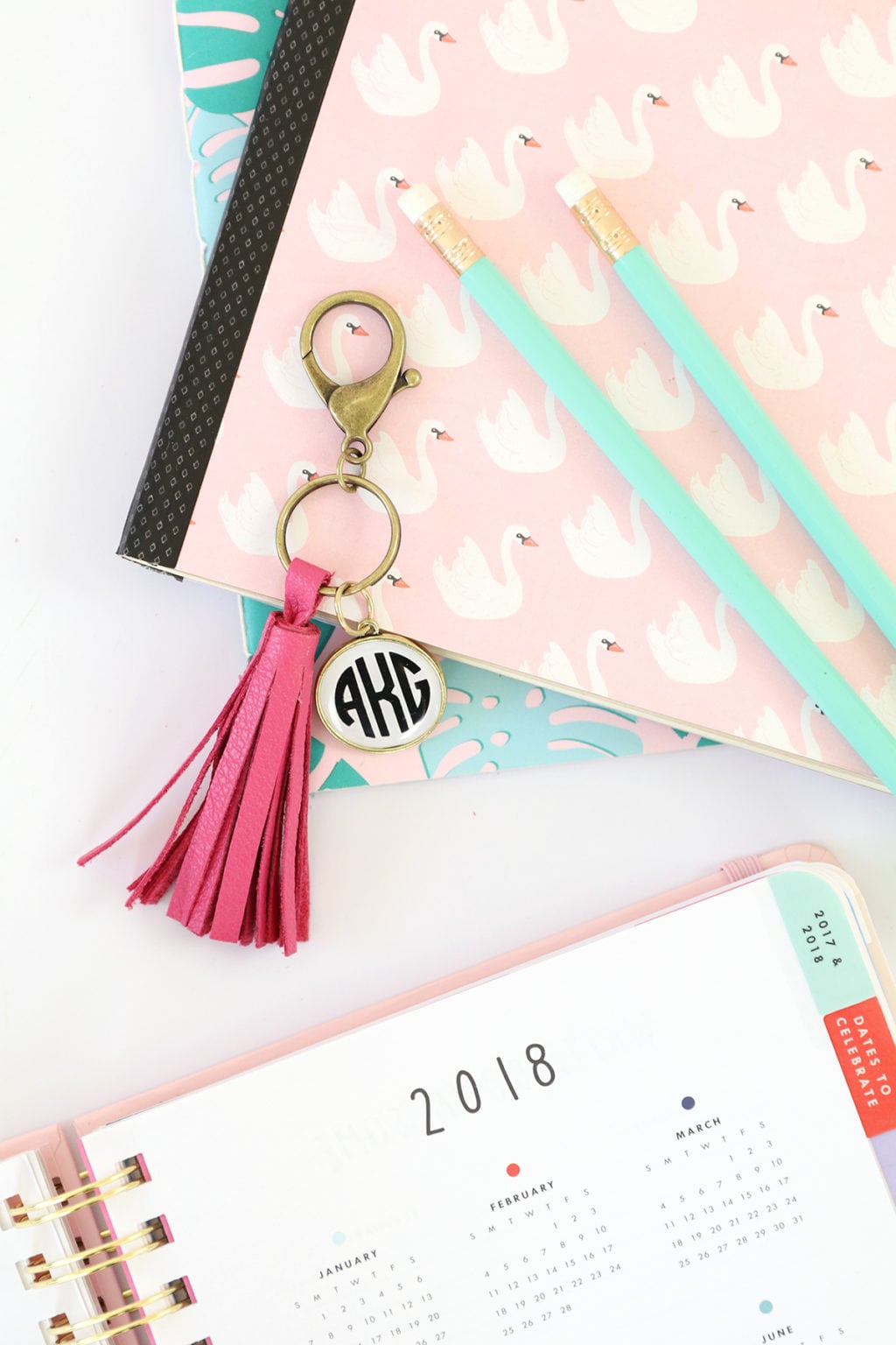 Easy Monogram Tassel Keychains | damask love