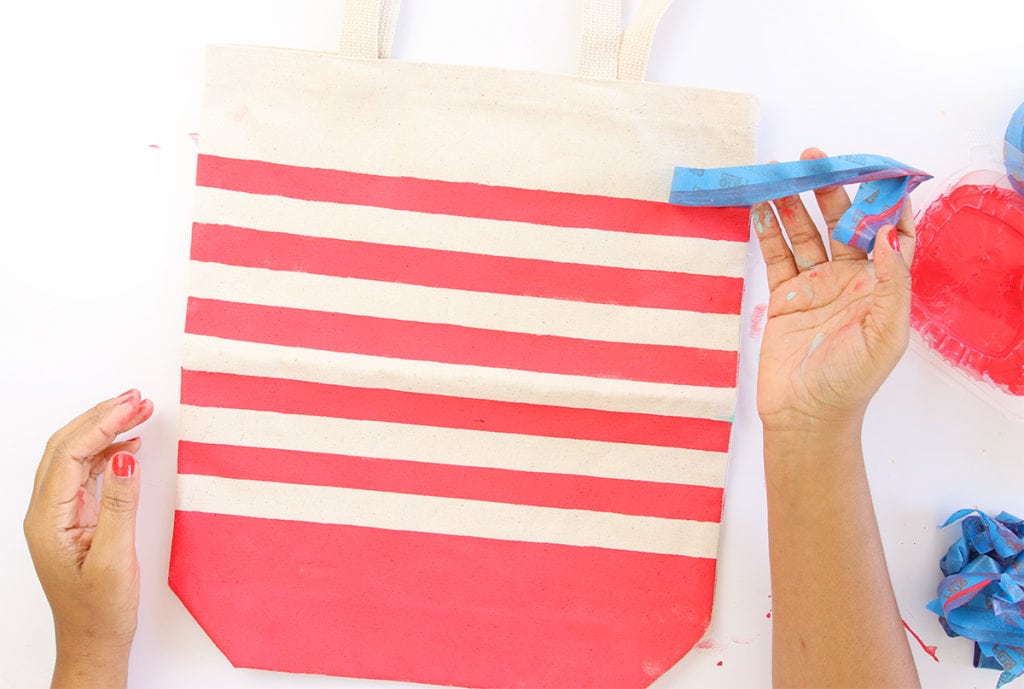 DIY Striped Nautical Tote with Cricut Explore | damask love