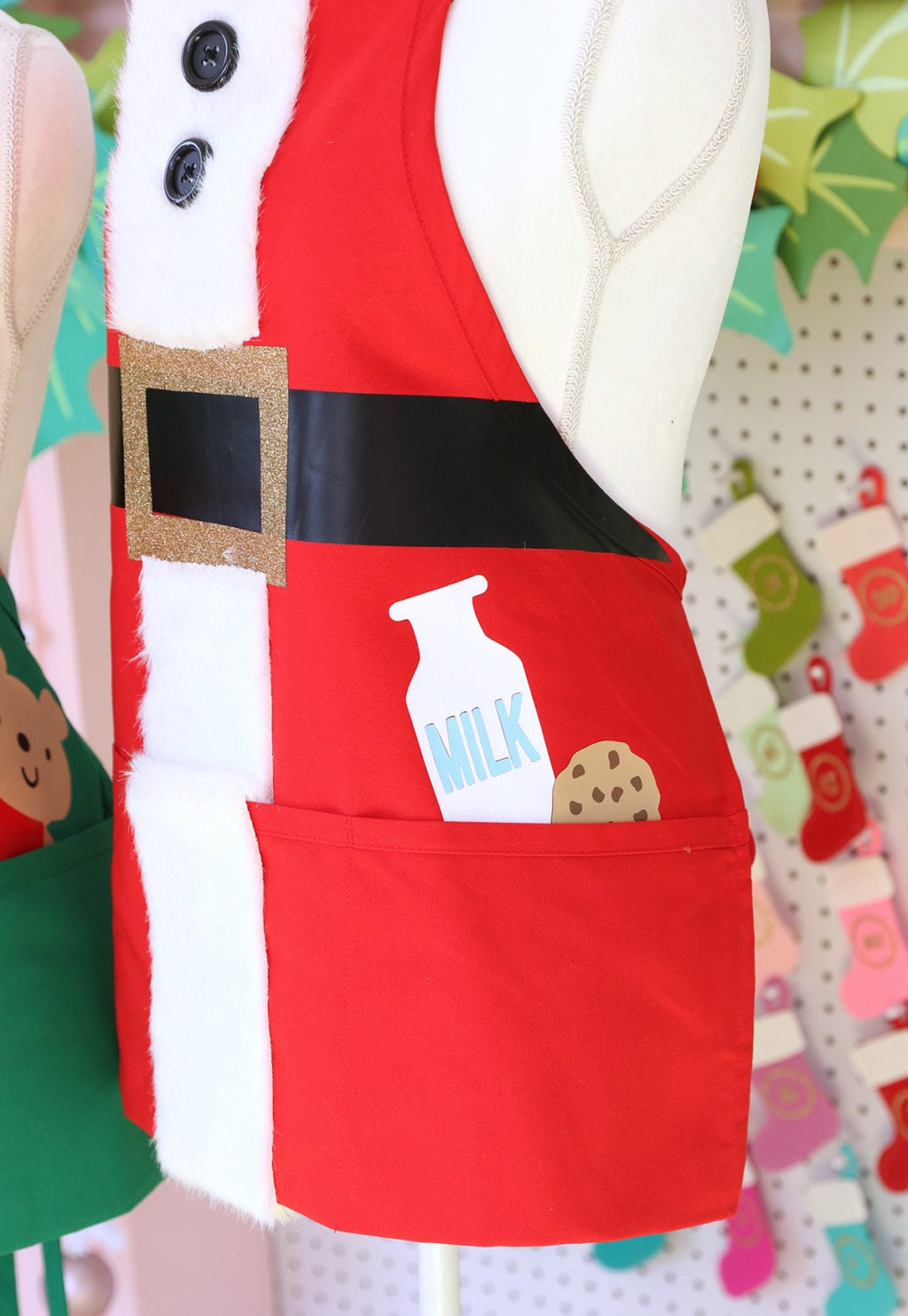 No-Sew Holiday Aprons | damask love