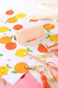 How to Paint your own Patterned Fabric | damask love