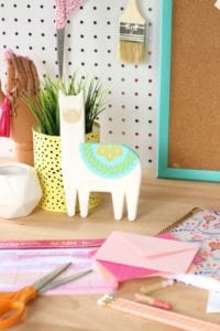 DIY Chipboard Llama Desk Buddy | damask love