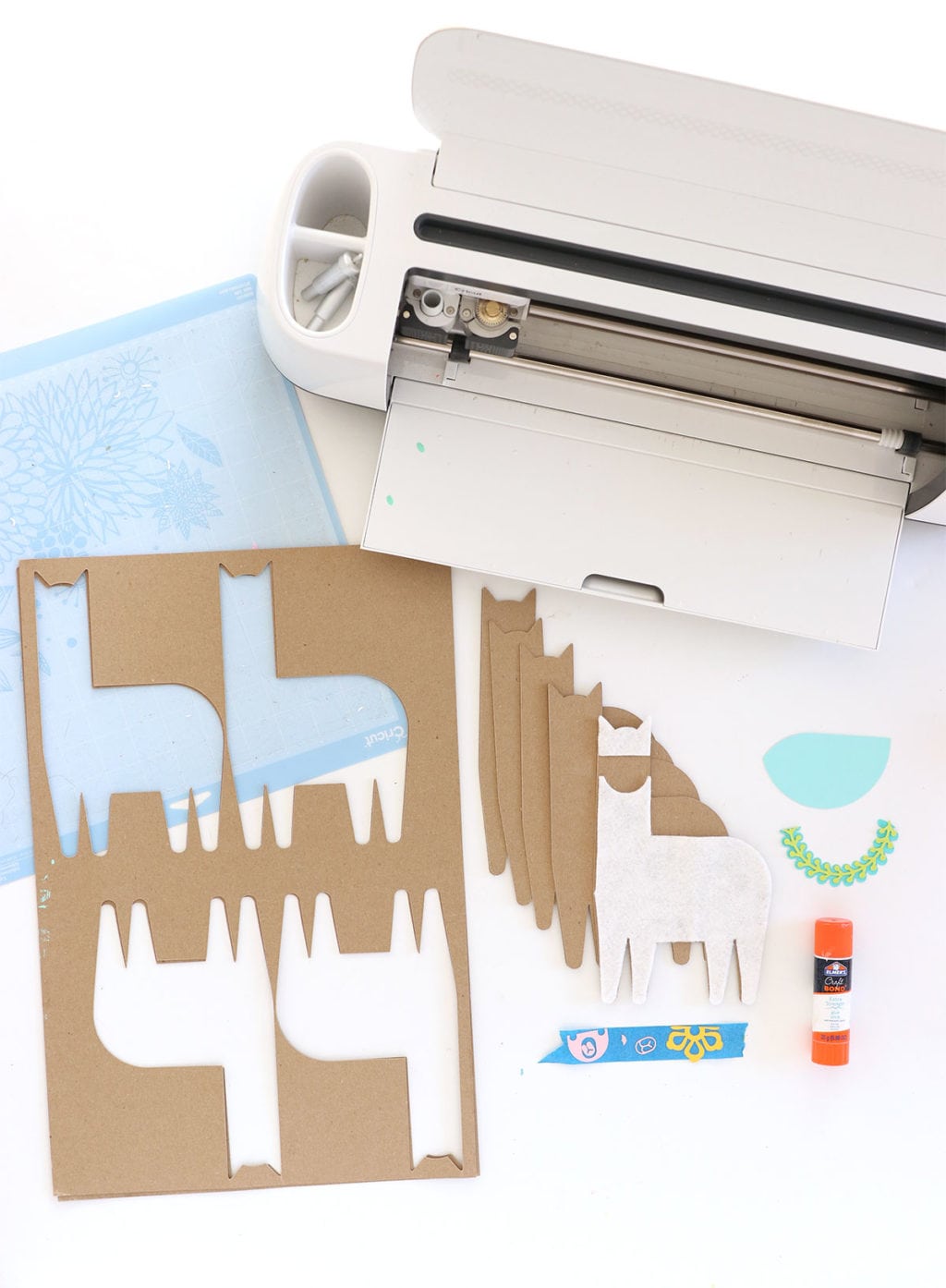 DIY Chipboard Llama Desk Buddy | damask love