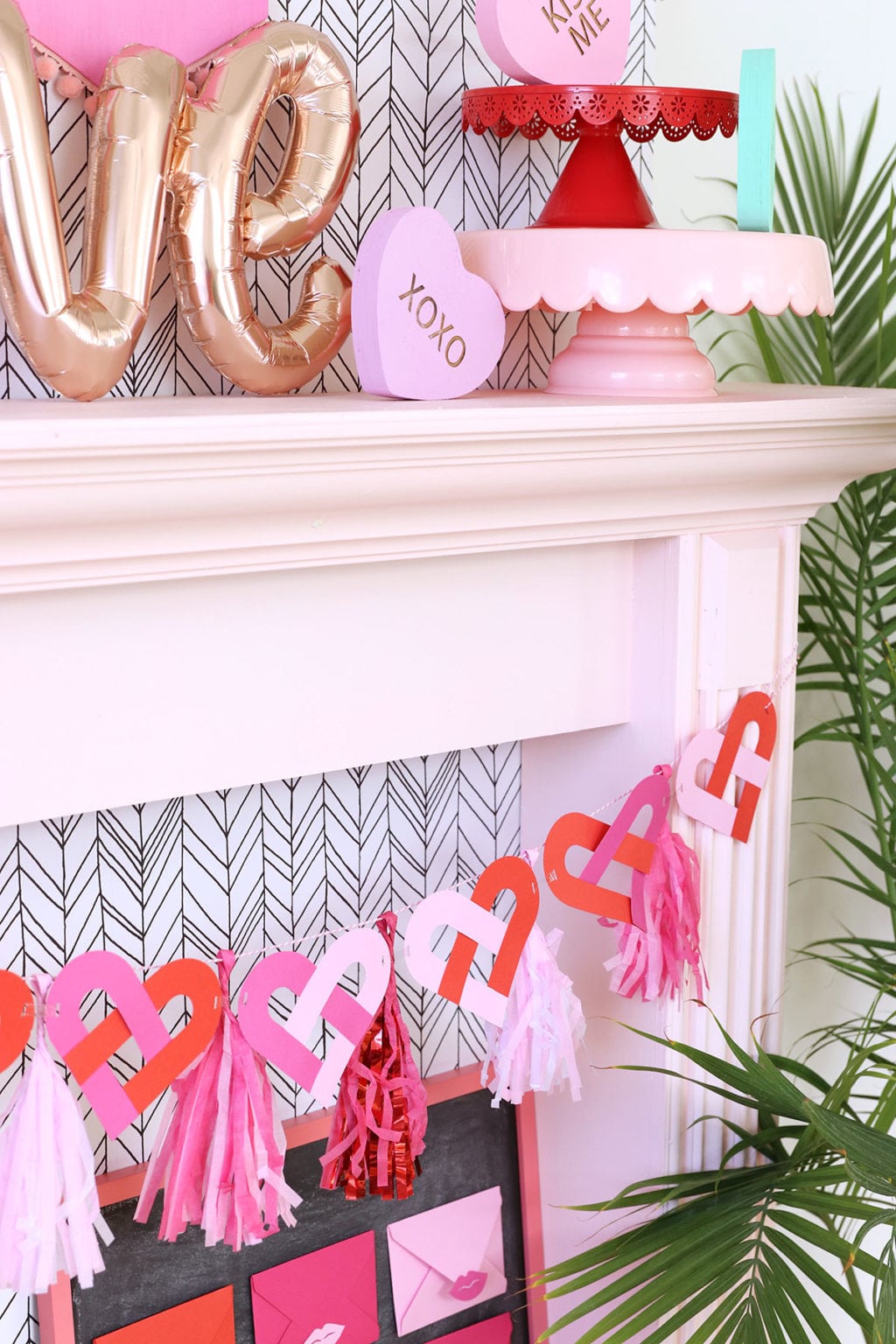 Alphabet Punchboard Heart Banner | Damask Love