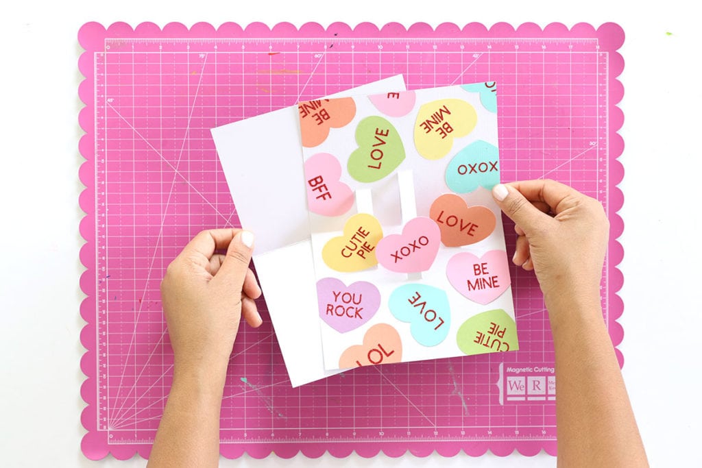 Make a pop-up Valentine's Day card in 6 easy steps 