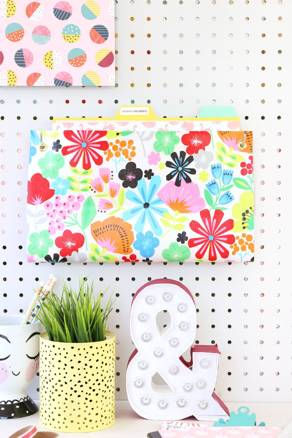 How to Make a Hanging Wall Folder | damask love