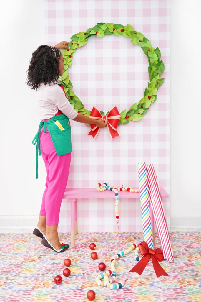 How to Make a Hula Hoop Wreath | damask lov