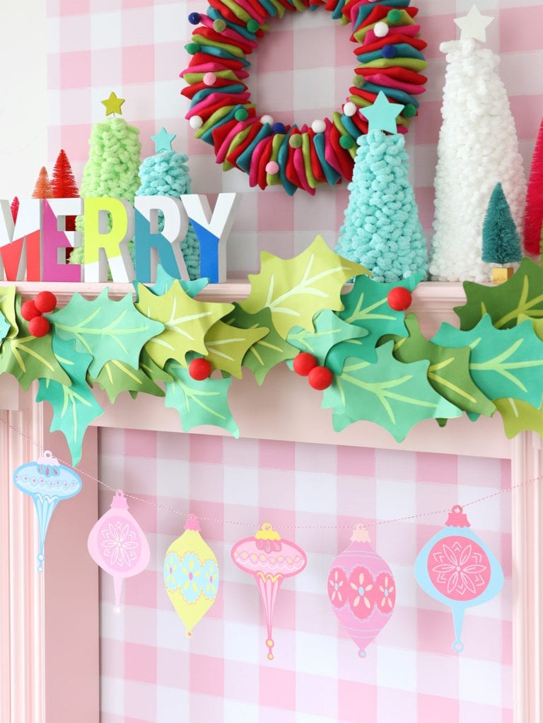 Printable Retro Holiday Garland Damask Love