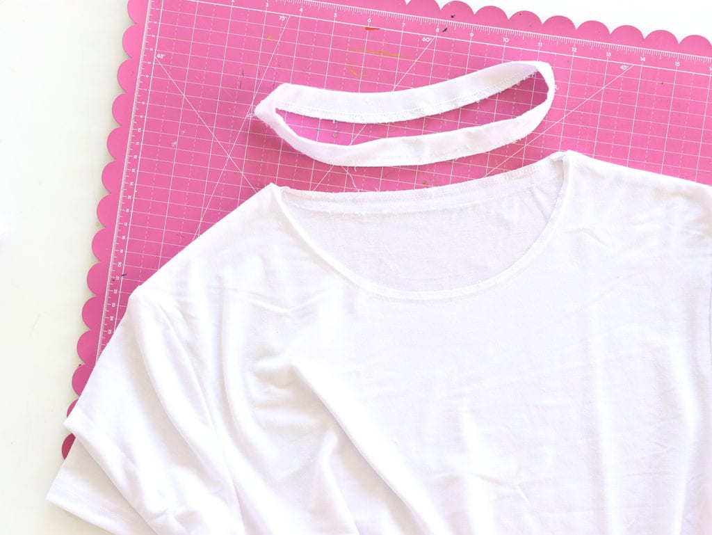 How to Make a Ringer Tee Shirt - HACK! - Damask Love